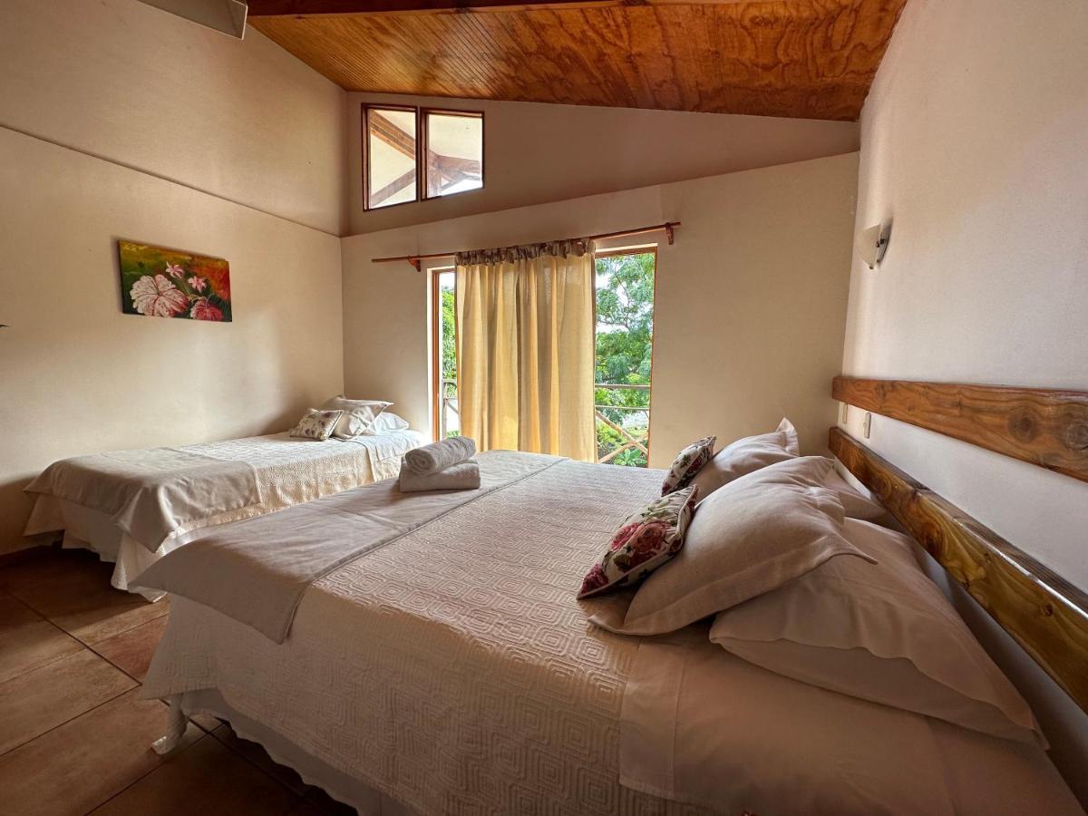 Hotel Ohiro Hanga Roa Buitenkant foto